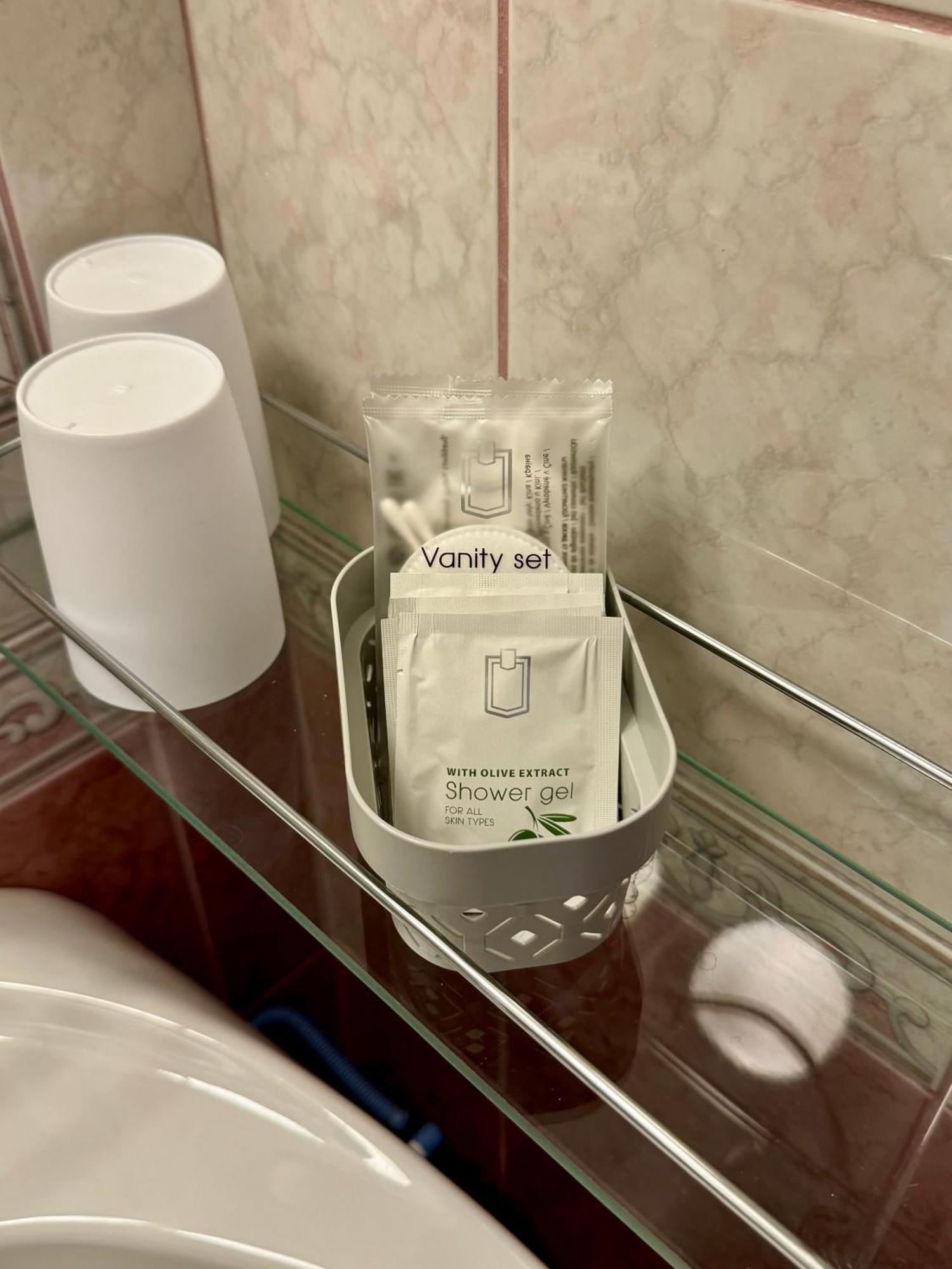 Eden Panzio Aparthotel Buk Bagian luar foto