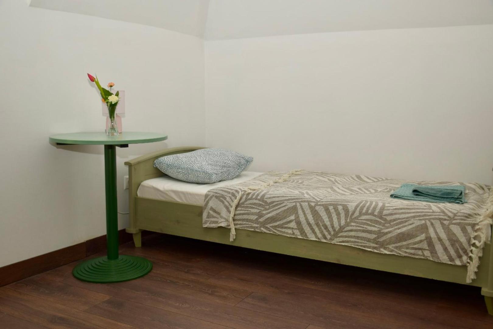 Eden Panzio Aparthotel Buk Bagian luar foto